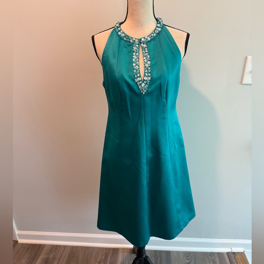 Kay Unger Teal Satin Rhinestone High Neck Sheath Dress Women’s size 6 Cocktail